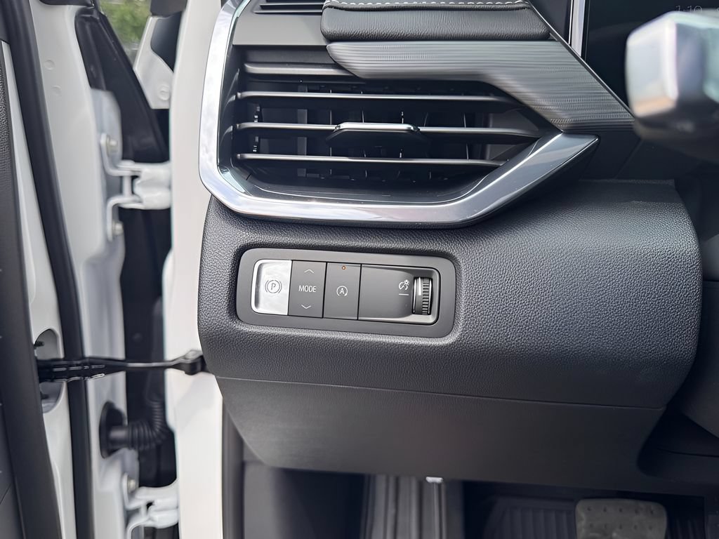New 2026 GMC Acadia Elevation w/ Elevation Premium Package FWD image 16