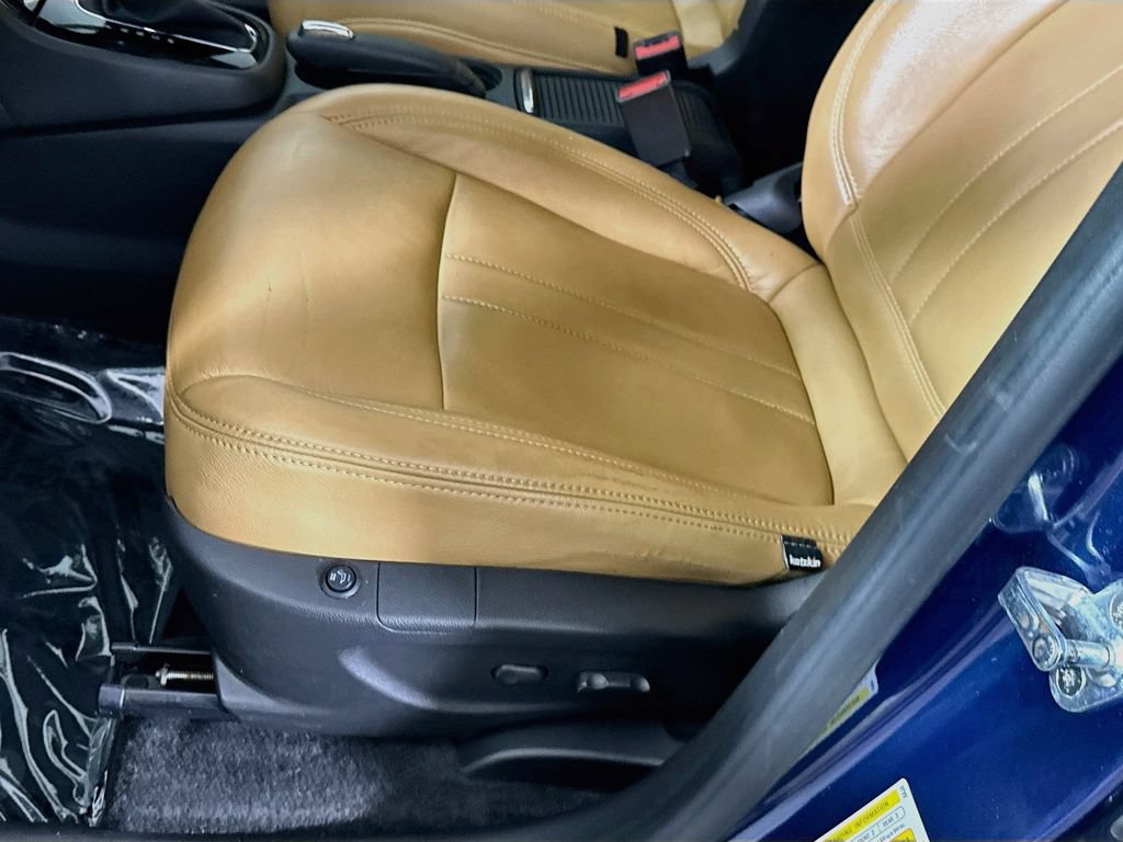 Used 2019 Buick Encore Sport Touring w/ Safety Package AWD/4WD image 24