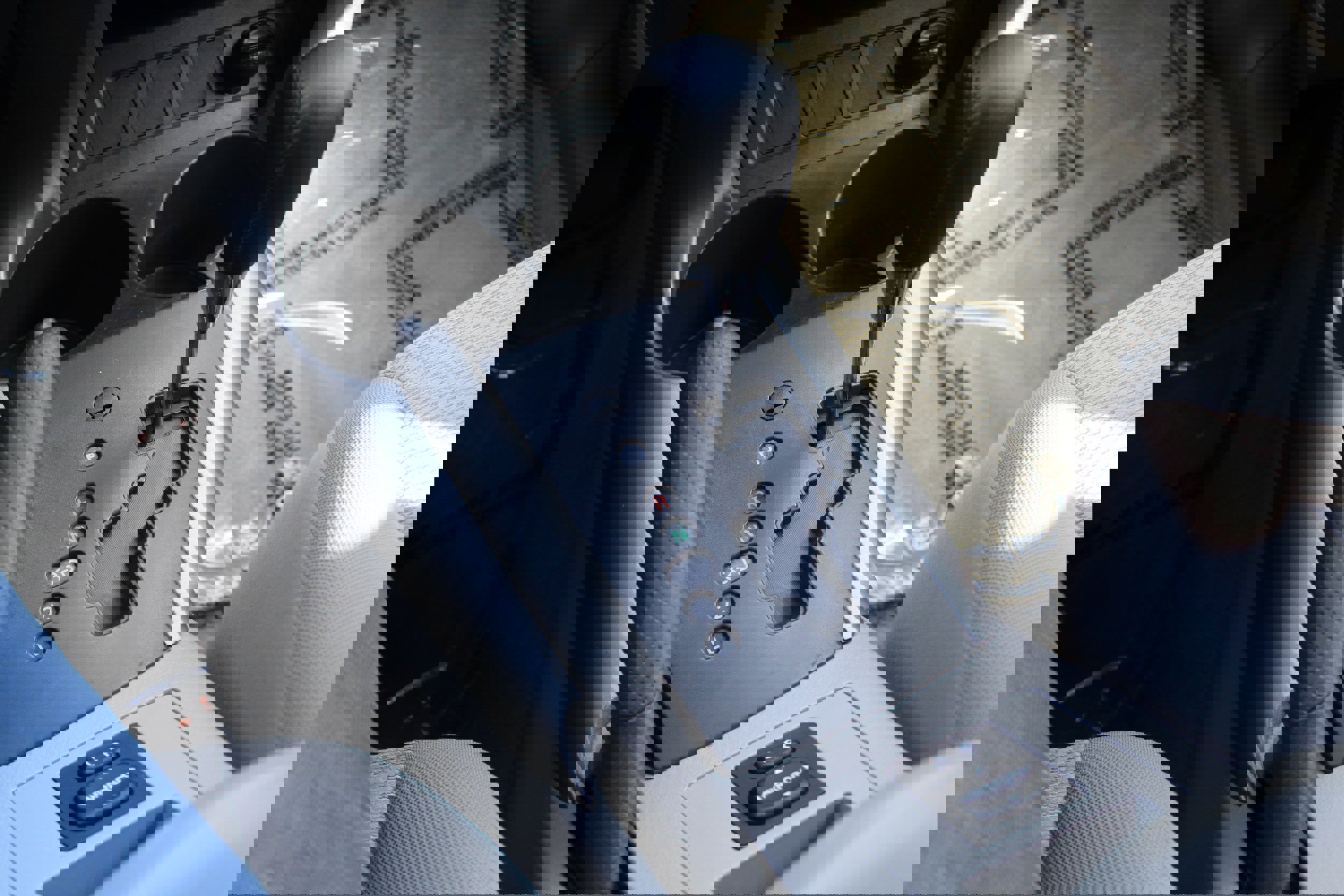 Used 2007 Toyota RAV4 Limited image 29