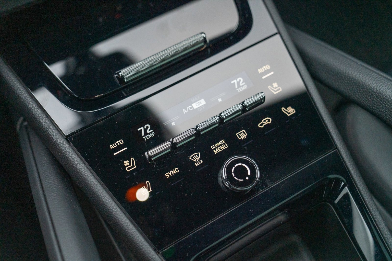 Used 2025 Porsche Cayenne image 18