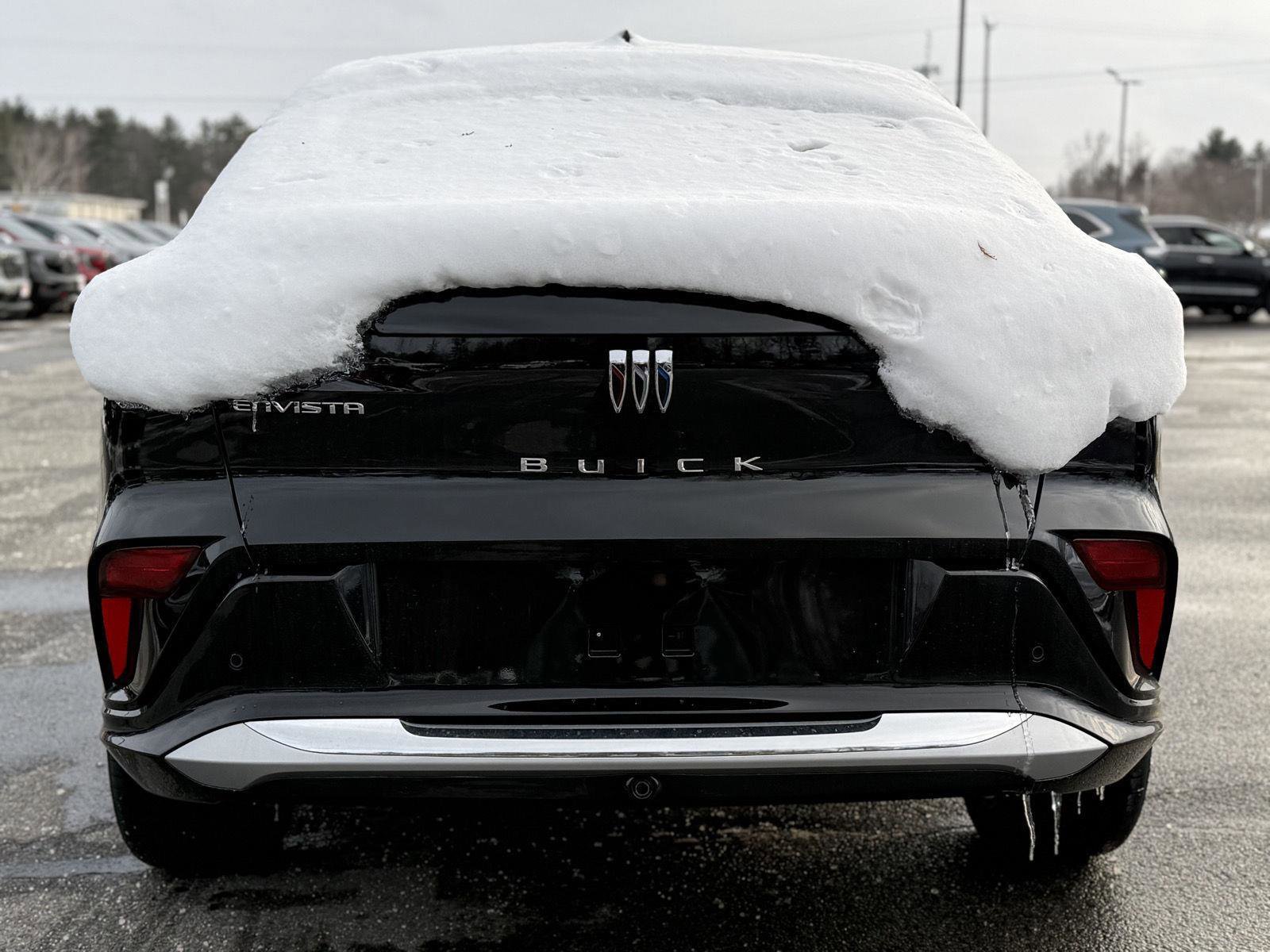Certified 2024 Buick Envista Avenir image 6