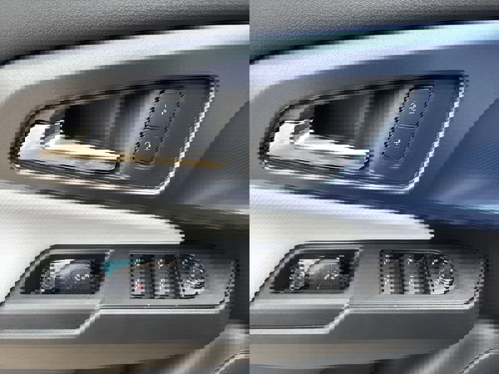 New 2026 Chevrolet Equinox EV LT image 16