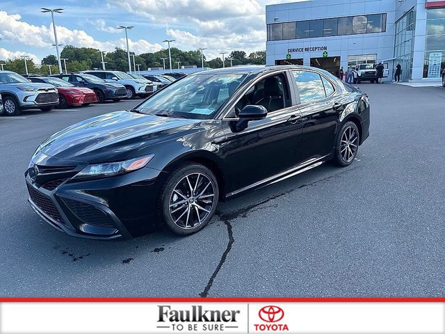 Used 2024 Toyota Camry SE FWD image 16