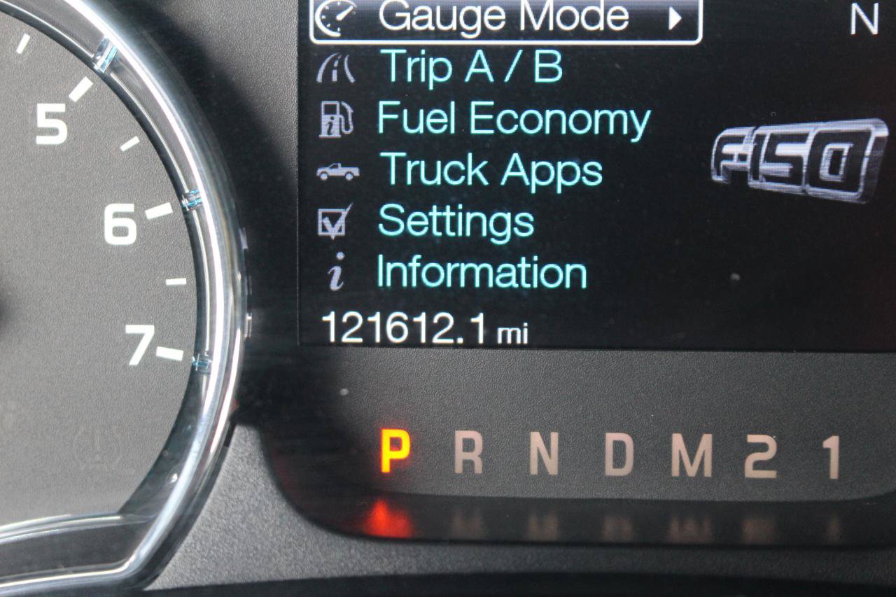 Used 2014 Ford F150 XLT w/ Equipment Group 302A Luxury AWD/4WD image 23