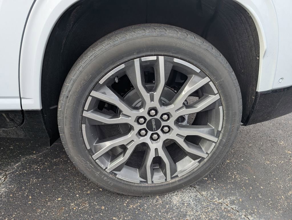 New 2026 GMC Acadia Denali Ultimate w/ LPO, Floor Liner Package image 23