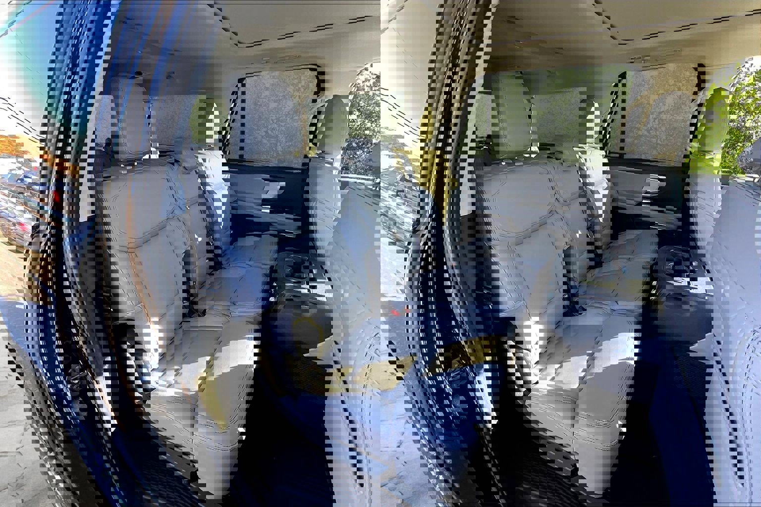 New 2025 Ford Expedition Max Active image 9