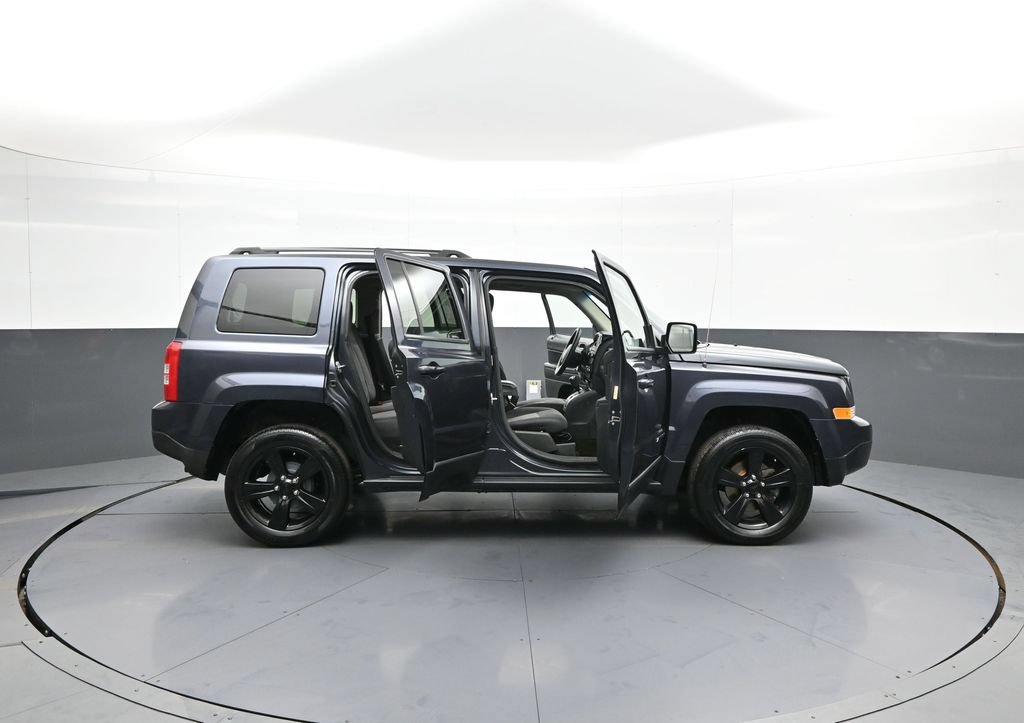 Used 2015 Jeep Patriot Sport w/ Power Value Group FWD image 41