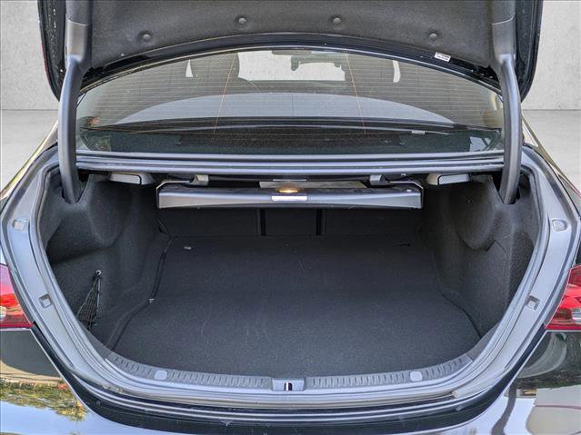 Used 2022 Mercedes-Benz E 350 Sedan image 6
