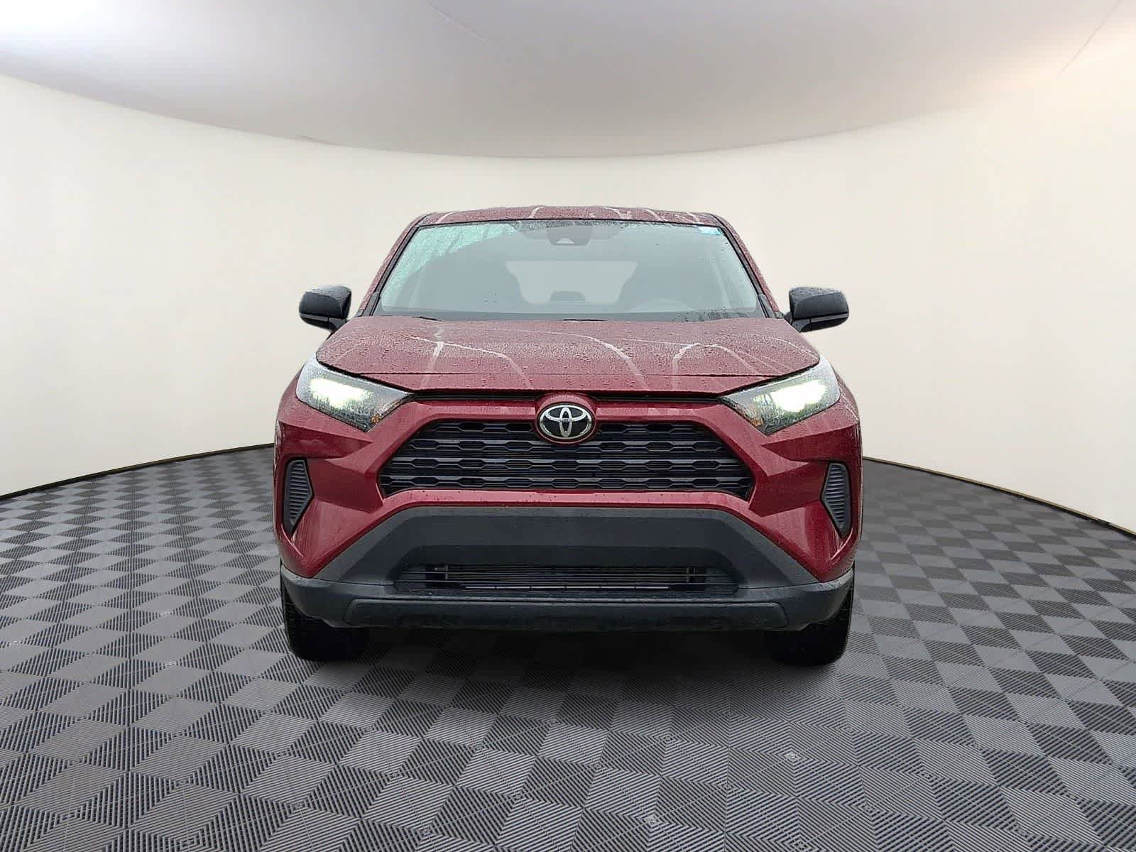 Certified 2022 Toyota RAV4 LE image 3