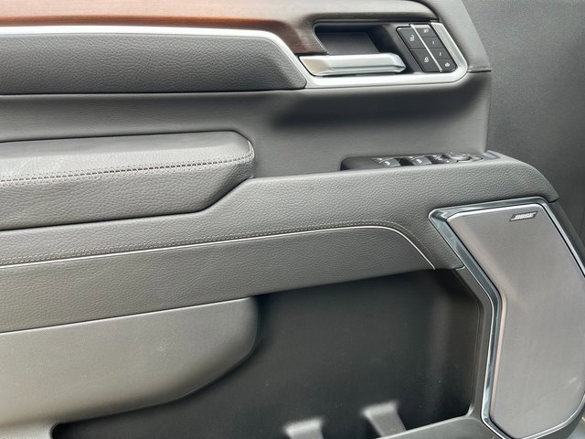 New 2026 GMC Sierra 3500 Denali w/ Denali Reserve Package image 9