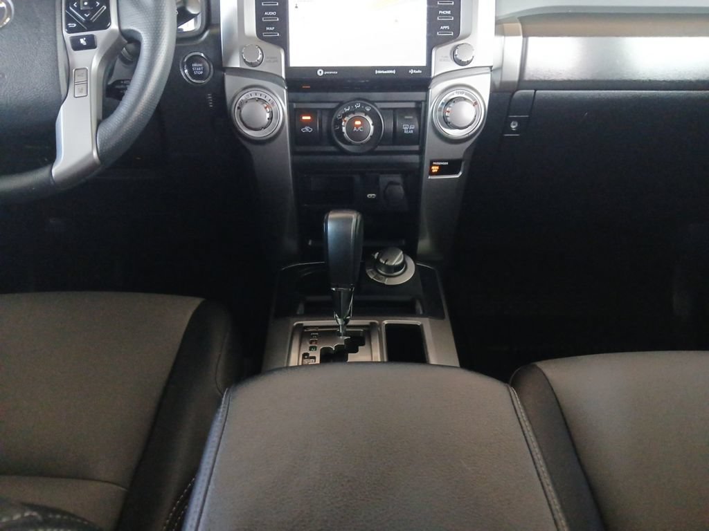 Used 2022 Toyota 4Runner SR5 Premium w/ Moonroof Package AWD/4WD image 18