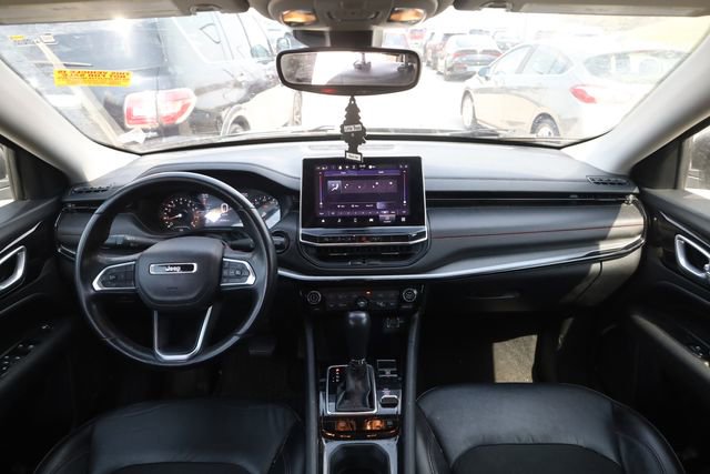 Used 2022 Jeep Compass Trailhawk w/ Trailhawk Convenience Group image 10