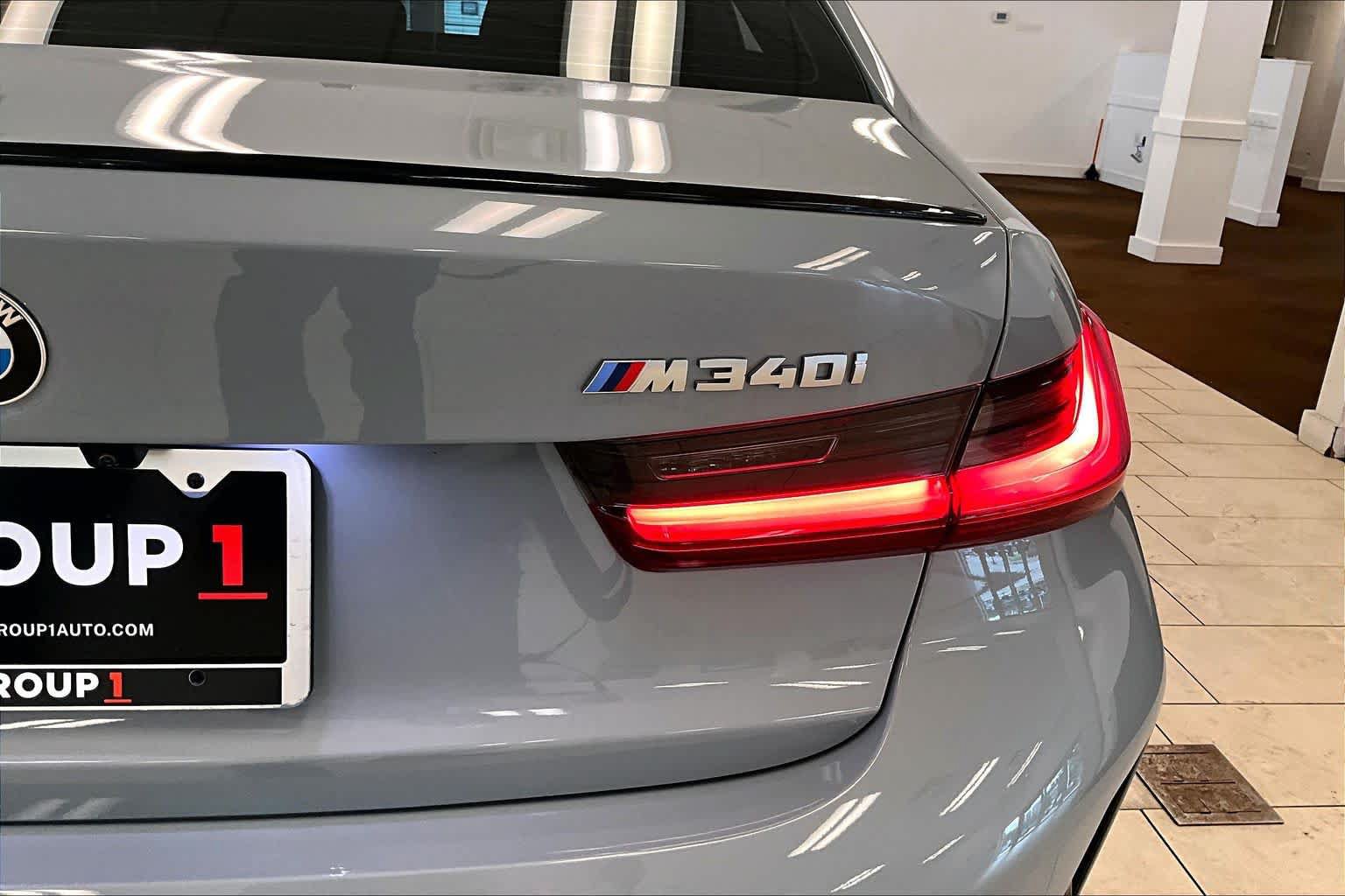 Used 2026 BMW M340i w/ Premium Package RWD image 28