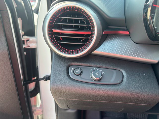 New 2026 Chevrolet Trax RS w/ Driver Confidence Package FWD image 19