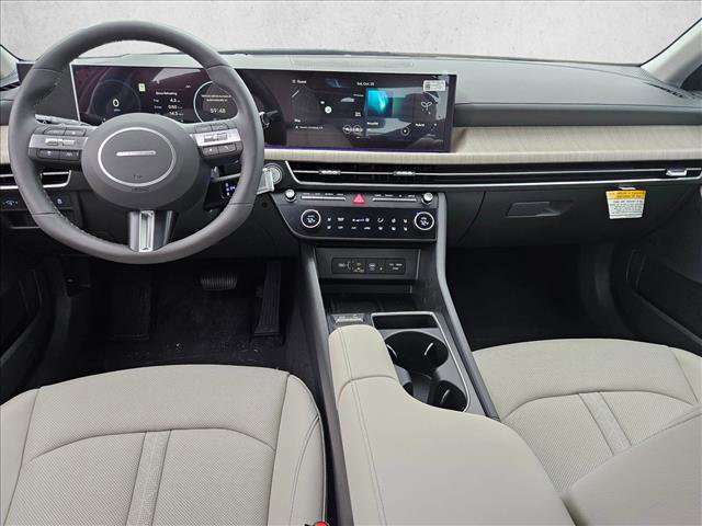New 2025 Hyundai Sonata Limited image 14