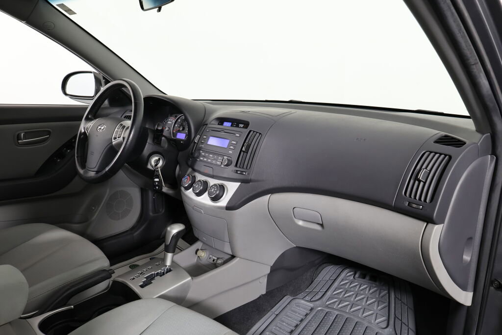 Used 2009 Hyundai Elantra SE FWD image 23