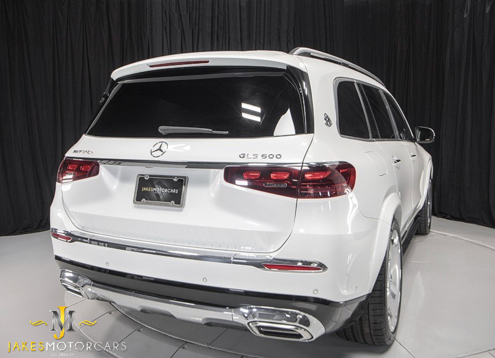 Used 2024 Mercedes-Benz Maybach GLS 600 4MATIC image 13