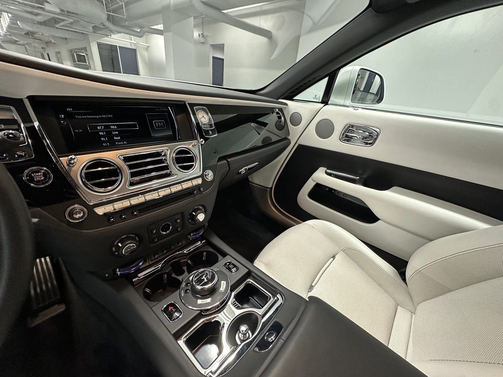 Certified 2019 Rolls-Royce Wraith RWD image 14