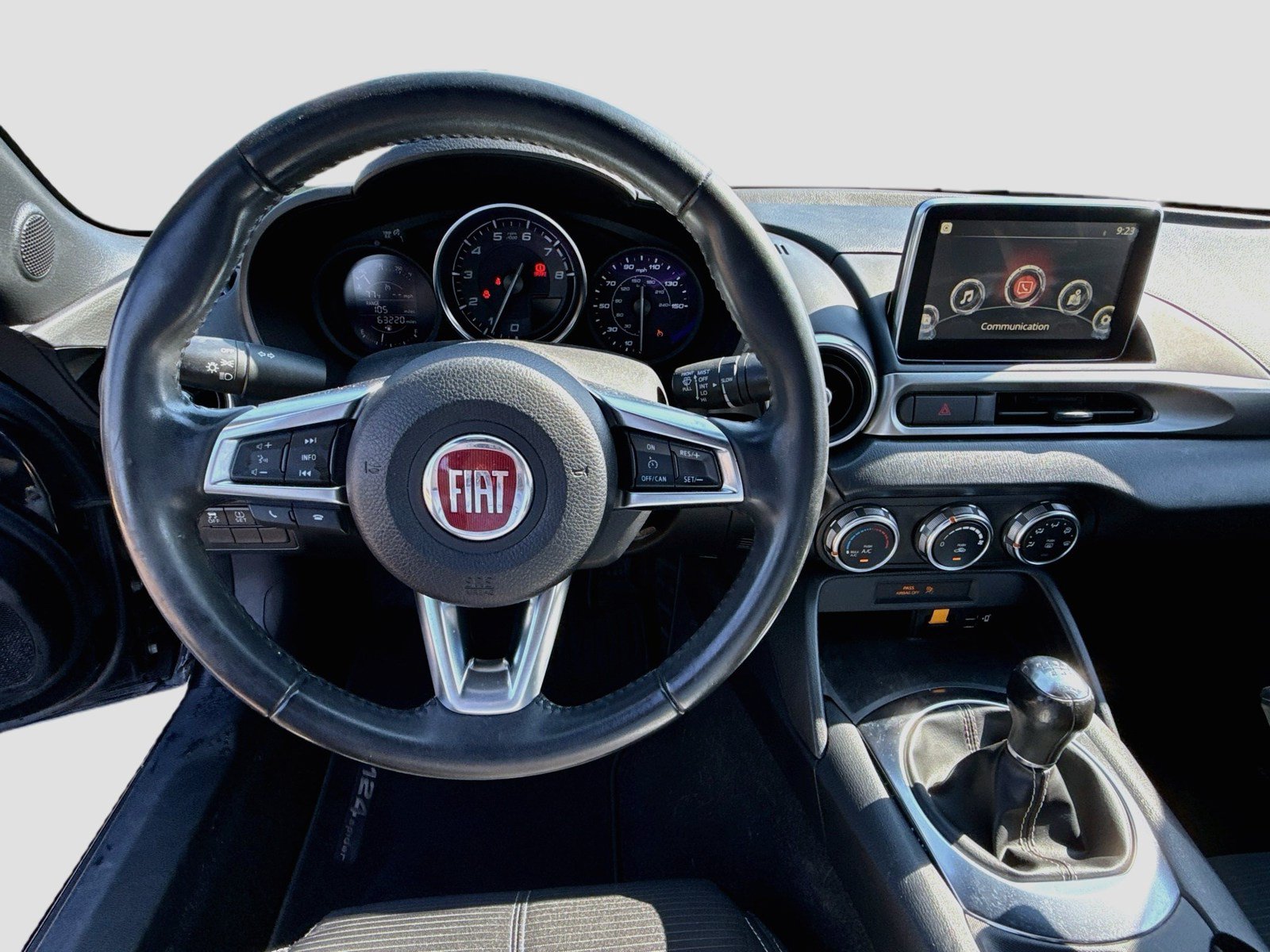 Used 2018 FIAT 124 Spider Classica w/ Technology & Siriusxm Group RWD image 20
