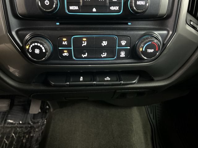 Certified 2018 Chevrolet Silverado 1500 LT w/ LT Convenience Package AWD/4WD image 17