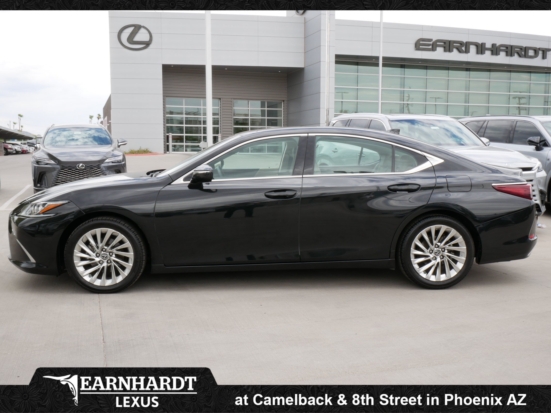 Used 2019 Lexus ES 350 w/ Accessory Package 2 FWD image 3