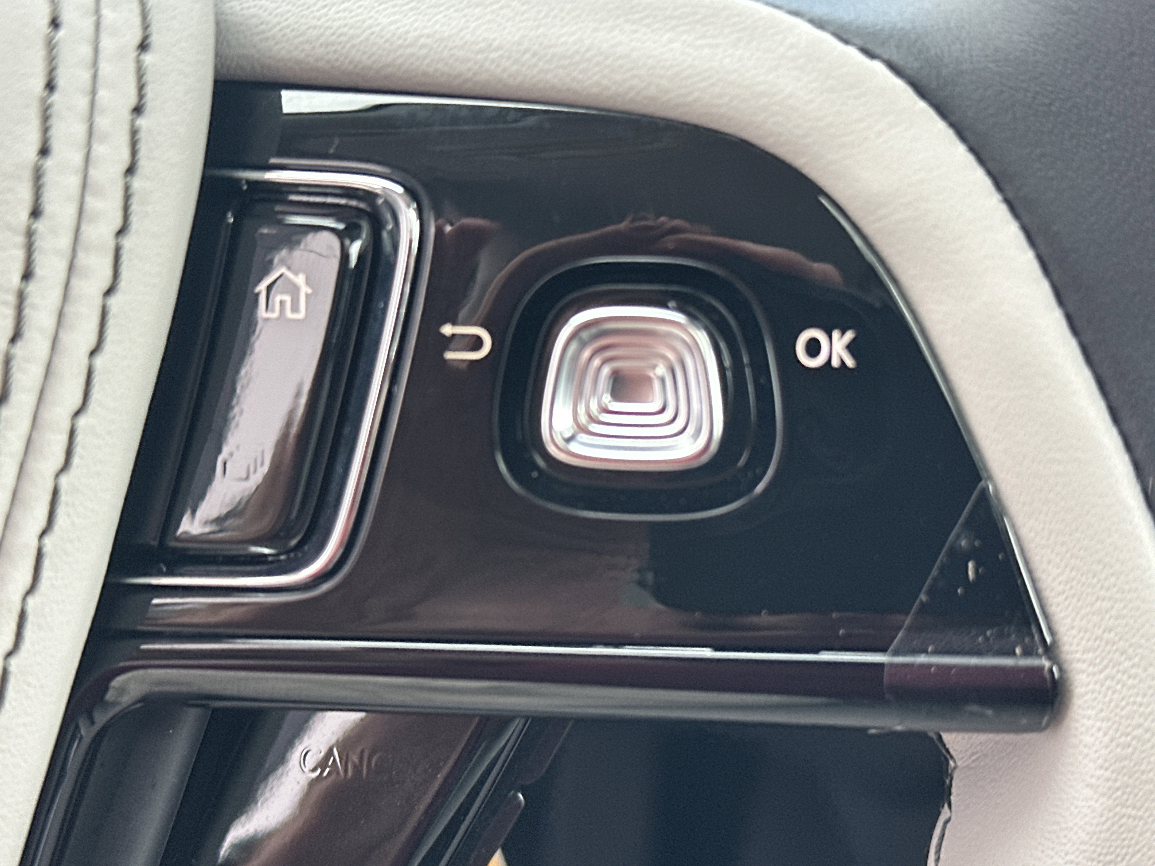 New 2026 Lincoln Aviator 2WD image 23