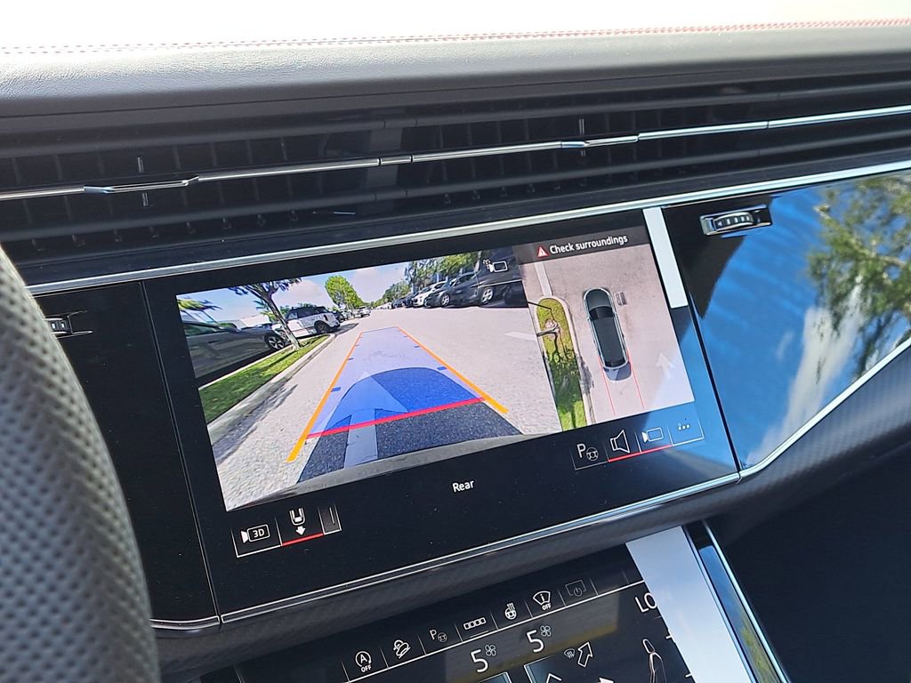 New 2026 Audi SQ8 Prestige image 12