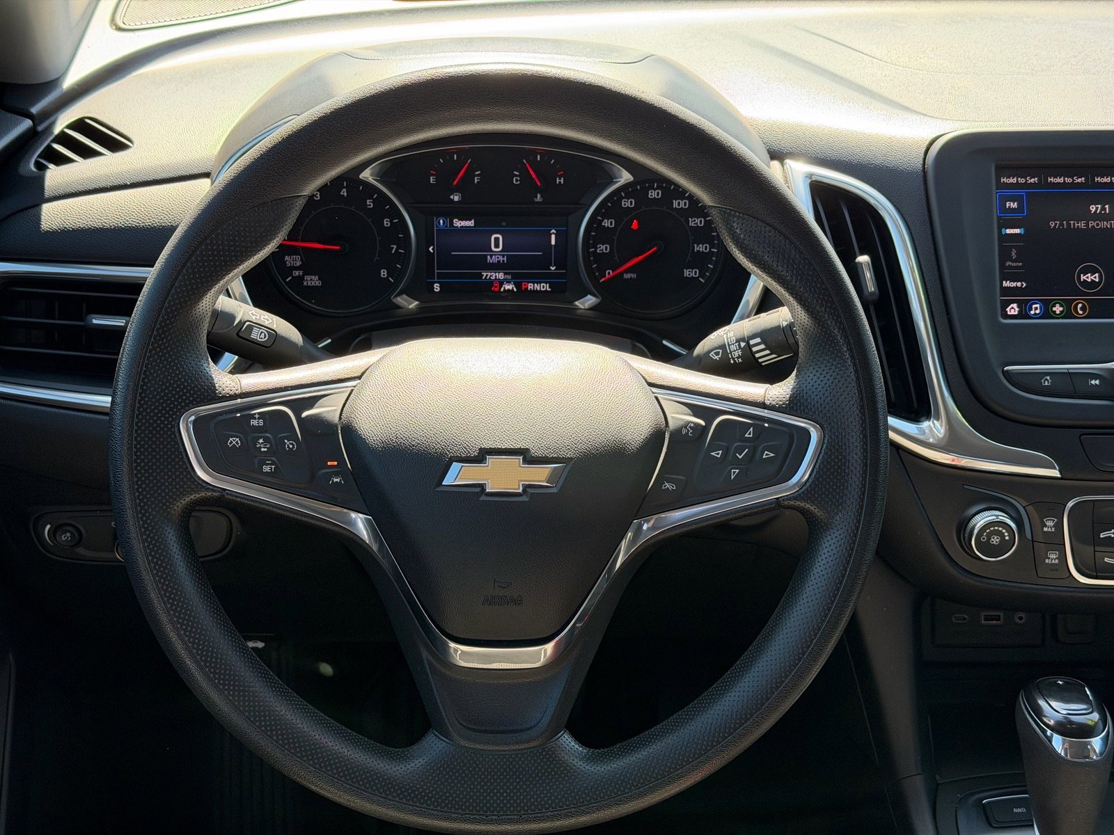 Used 2020 Chevrolet Equinox LT image 14