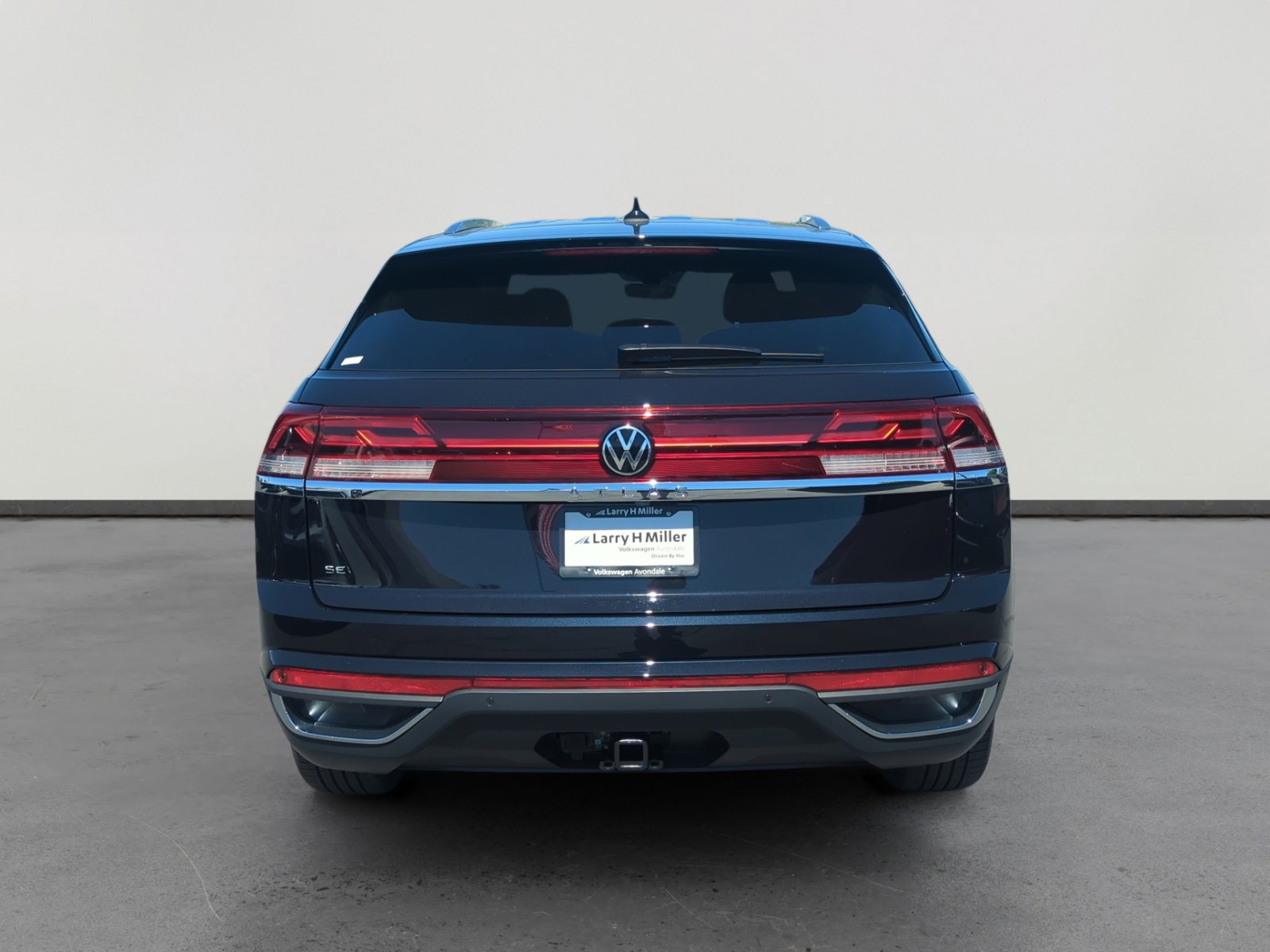 New 2026 Volkswagen Atlas Cross Sport SE FWD image 4