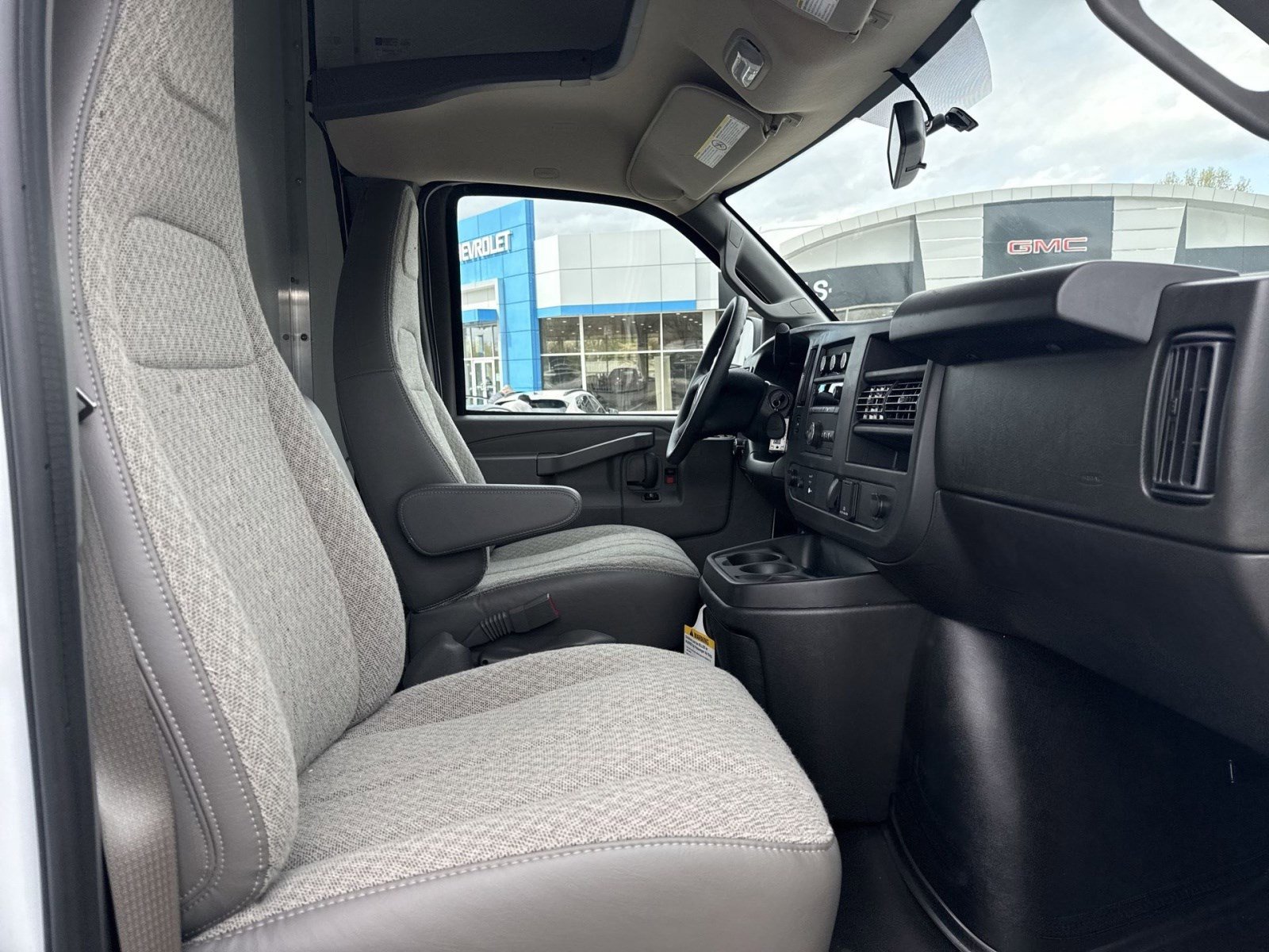 New 2025 Chevrolet Express 3500 w/ Power Convenience Package RWD image 20