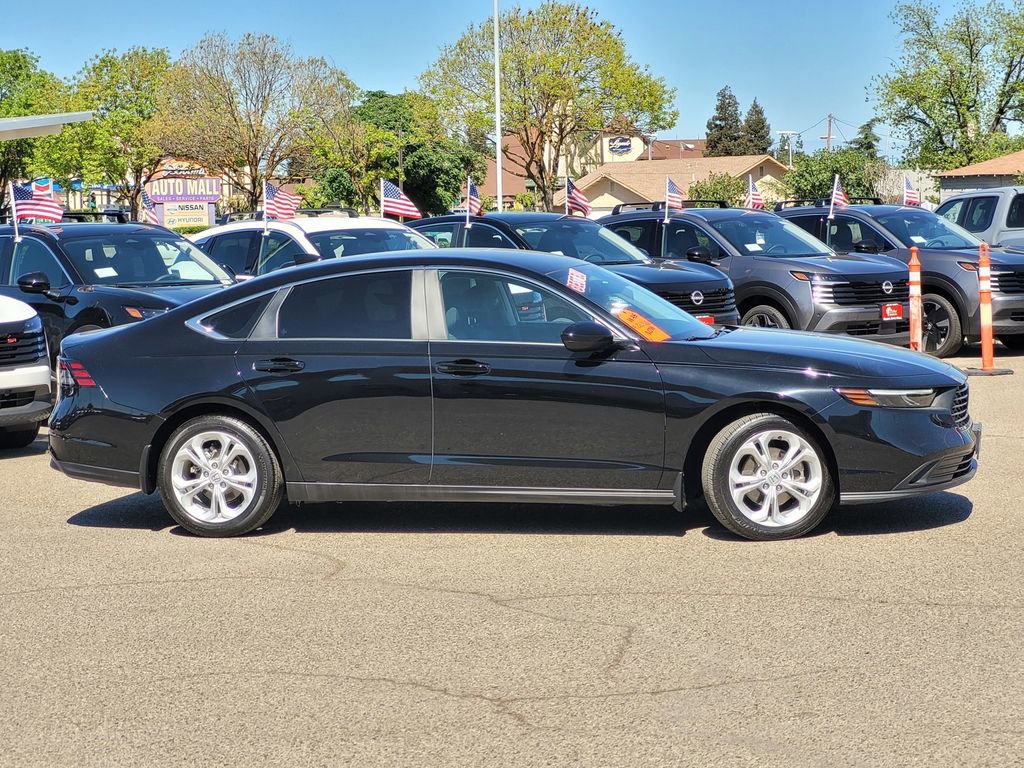 Used 2025 Honda Accord LX image 4