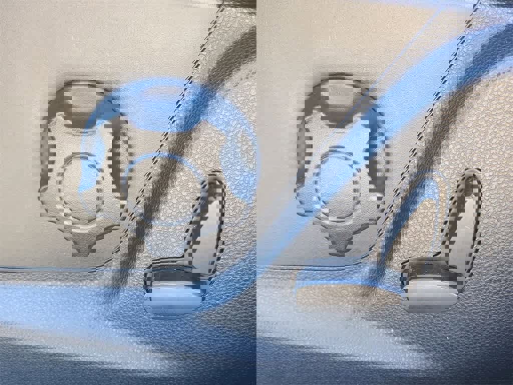 Used 2018 Ford EcoSport Titanium image 16