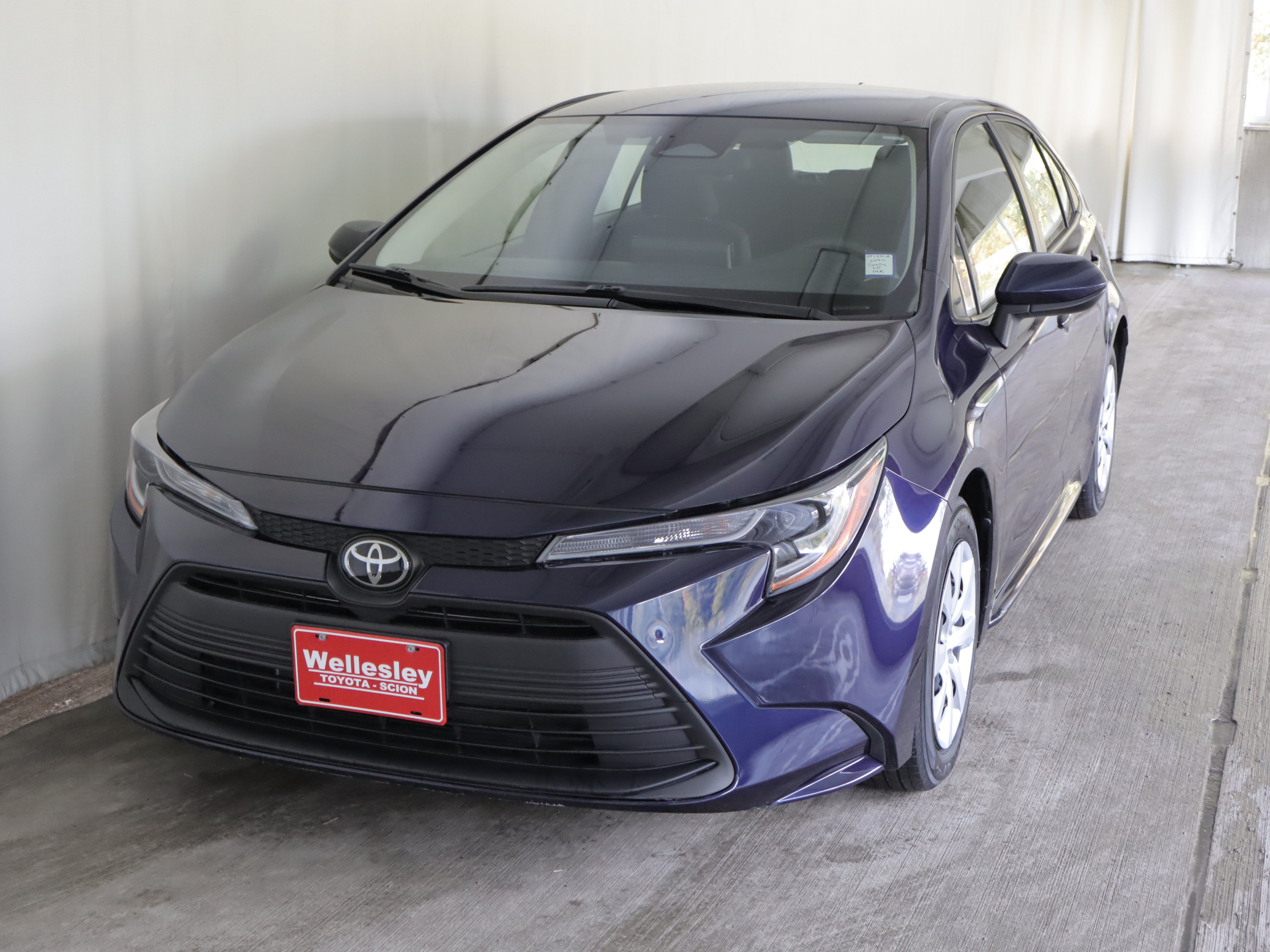 Used 2024 Toyota Corolla LE FWD image 22