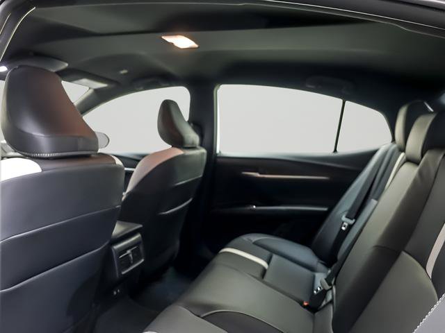 Certified 2025 Toyota Camry SE image 10