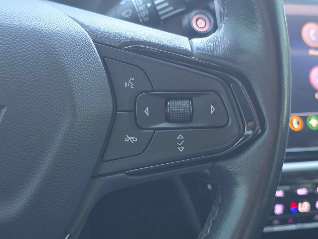 Used 2022 Chevrolet Bolt EUV LT w/ Convenience Package FWD image 36