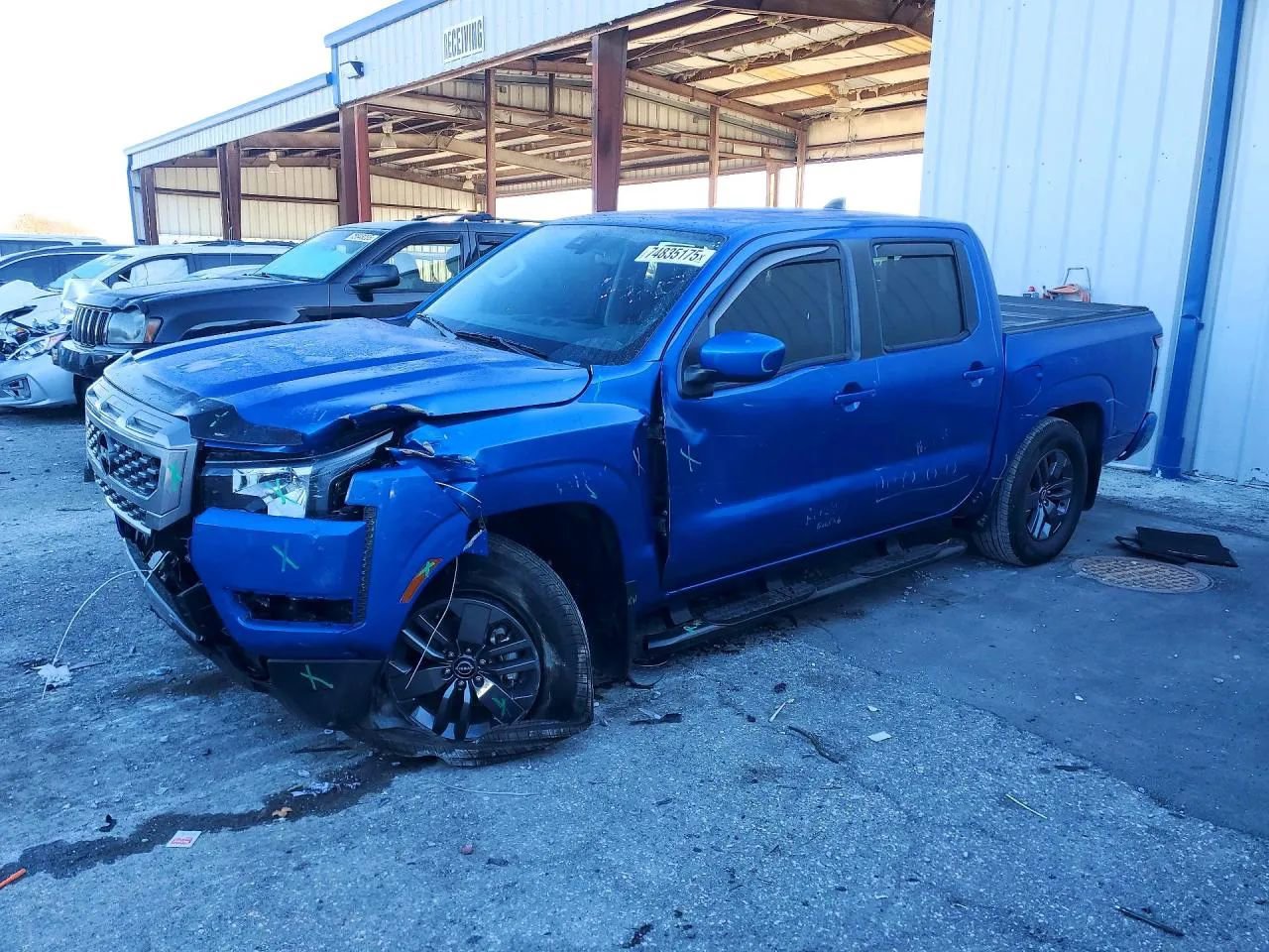 Used 2025 Nissan Frontier SV w/ SV Convenience Package RWD image 2