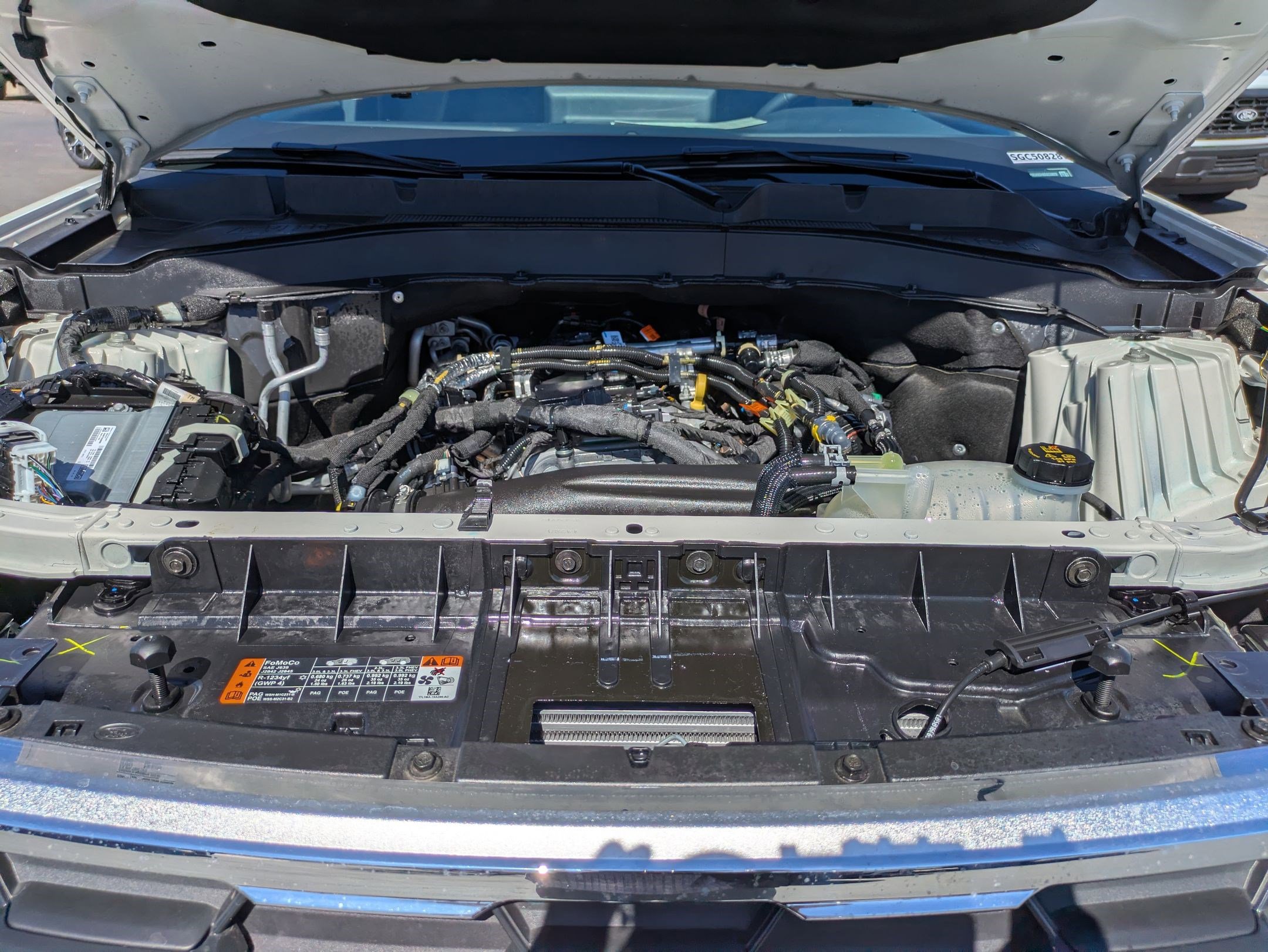 Used 2025 Ford Explorer Active image 32