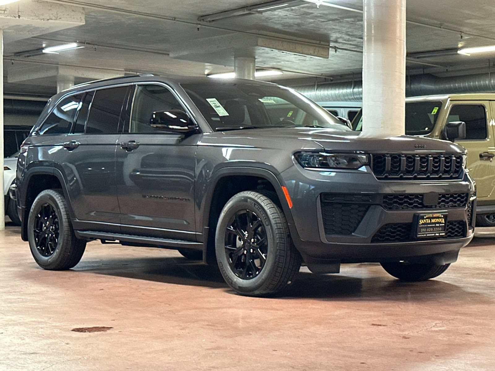New 2026 Jeep Grand Cherokee Altitude AWD/4WD image 7