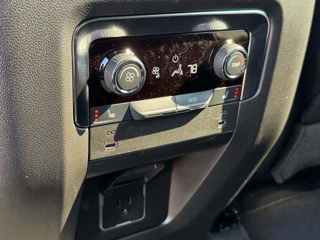 New 2025 Chevrolet Tahoe Premier image 16