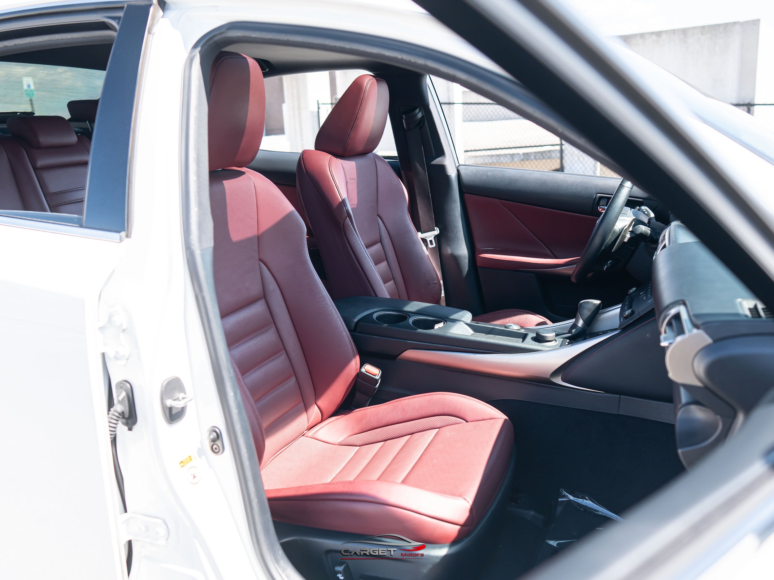 Used 2016 Lexus IS 200t w/ F Sport Package RWD image 17
