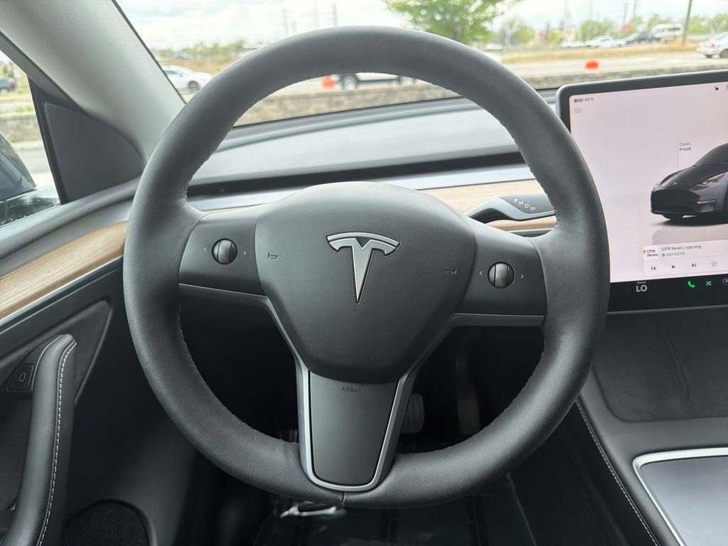 Used 2023 Tesla Model Y Long Range image 15