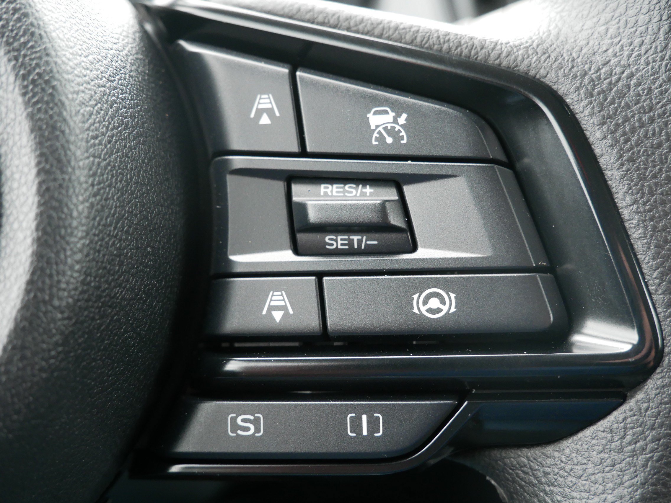 Used 2026 Subaru Crosstrek 2.5i Premium AWD/4WD image 29