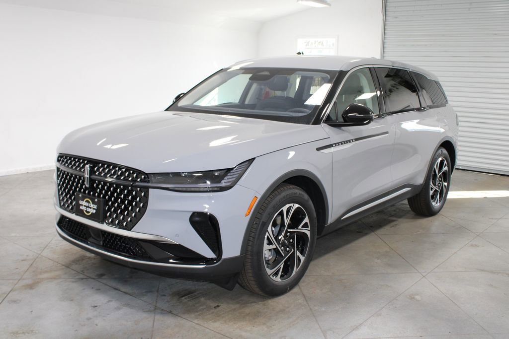 New 2026 Lincoln Nautilus Premier image 3