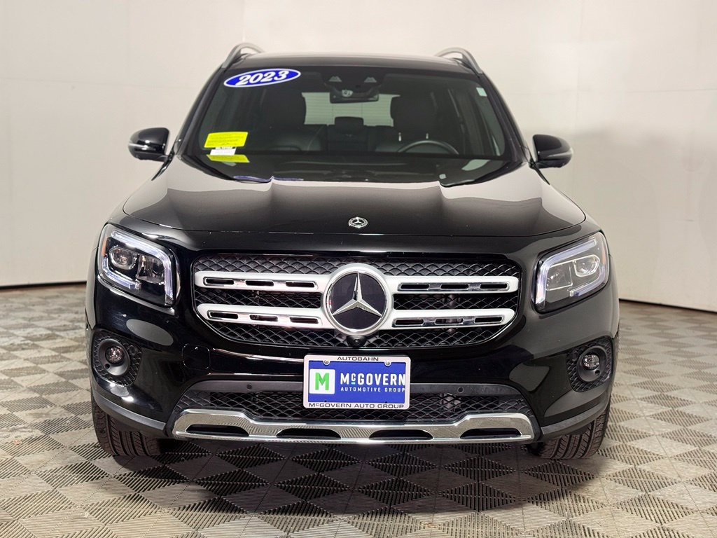 Used 2023 Mercedes-Benz GLB 250 4MATIC w/ Premium Package image 10