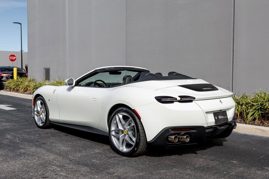 Used 2024 Ferrari Roma Spider image 3