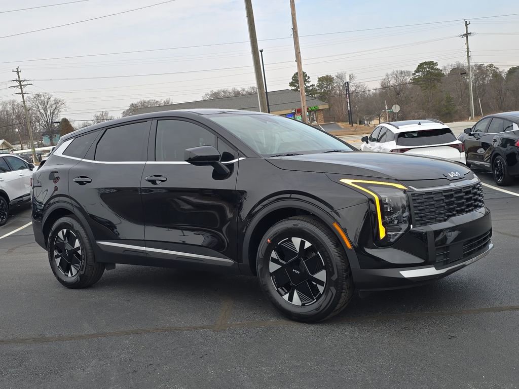 New 2026 Kia Sportage LX image 1