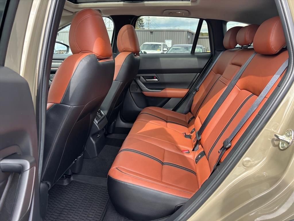 Used 2023 MAZDA CX-50 AWD 2.5 Turbo w/ Weather Package image 13