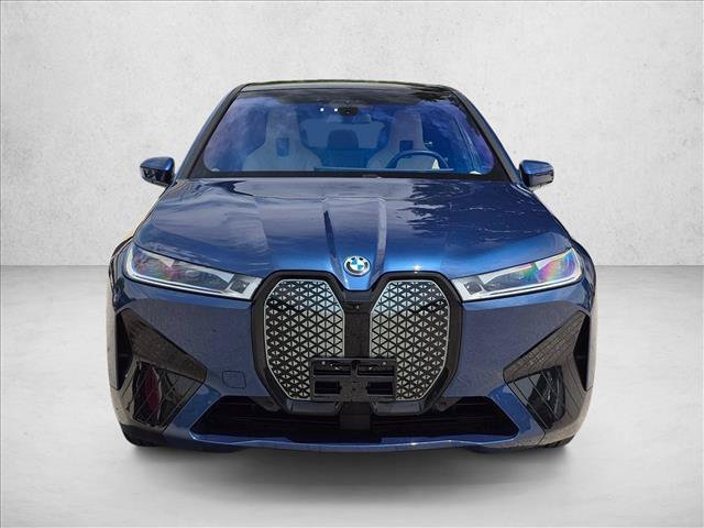Used 2024 BMW iX xDrive50 w/ Premium Package AWD/4WD image 2