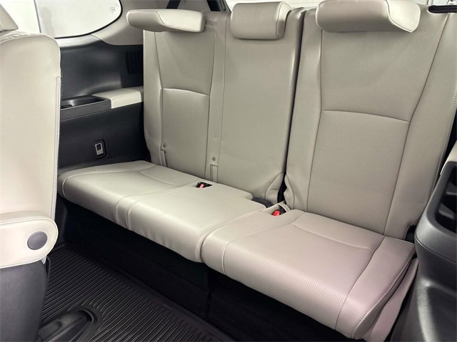 Used 2024 Toyota Grand Highlander Platinum image 15