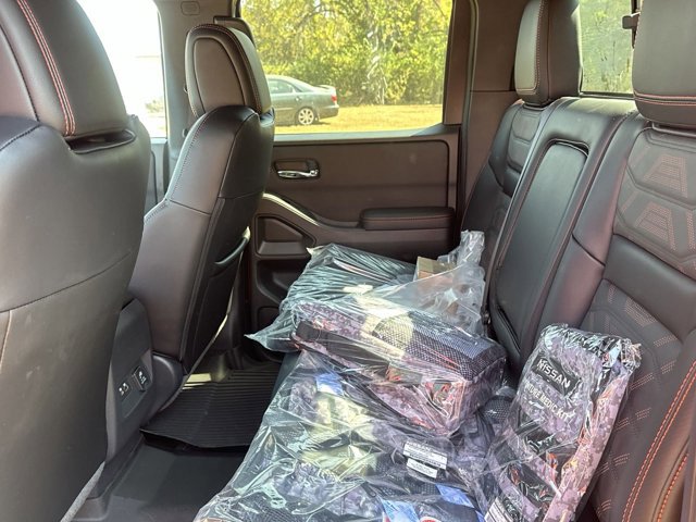New 2025 Nissan Frontier PRO-4X w/ Pro Premium Package image 6